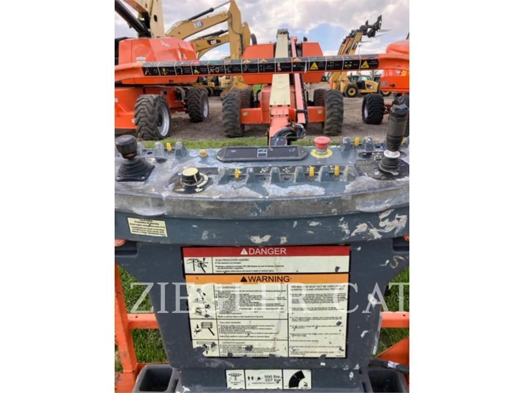 JLG 660SJ Bomliftar