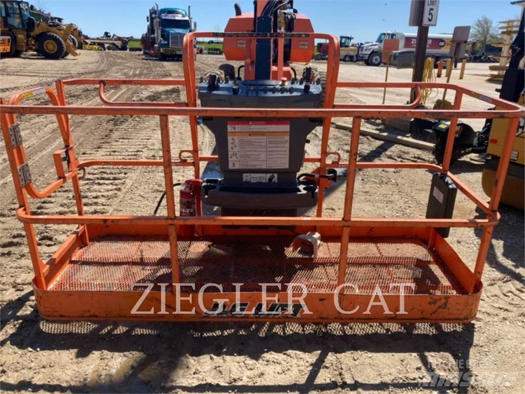 JLG 660SJ Bomliftar