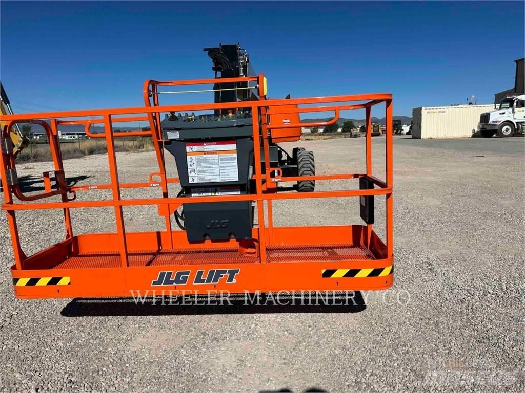 JLG 660SJ Bomliftar