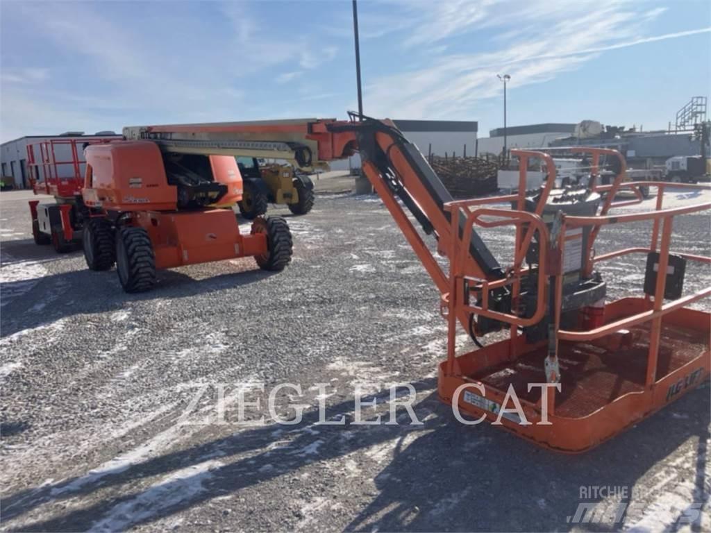 JLG 660SJ Bomliftar