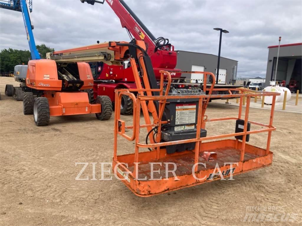 JLG 660SJ Bomliftar