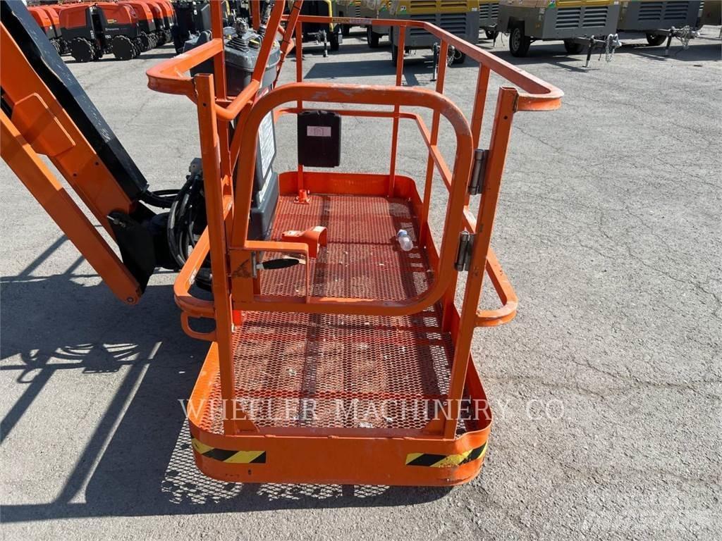JLG 660SJ SP Bomliftar