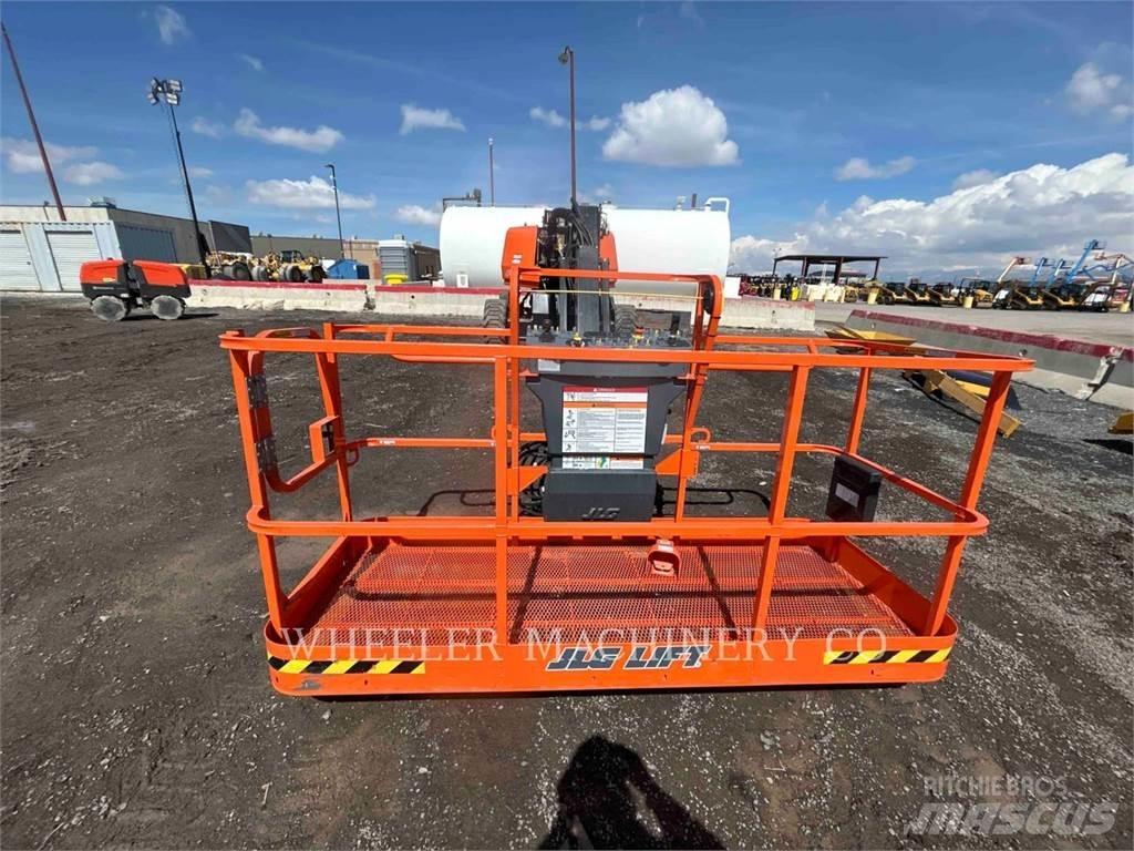 JLG 660SJ SP Bomliftar