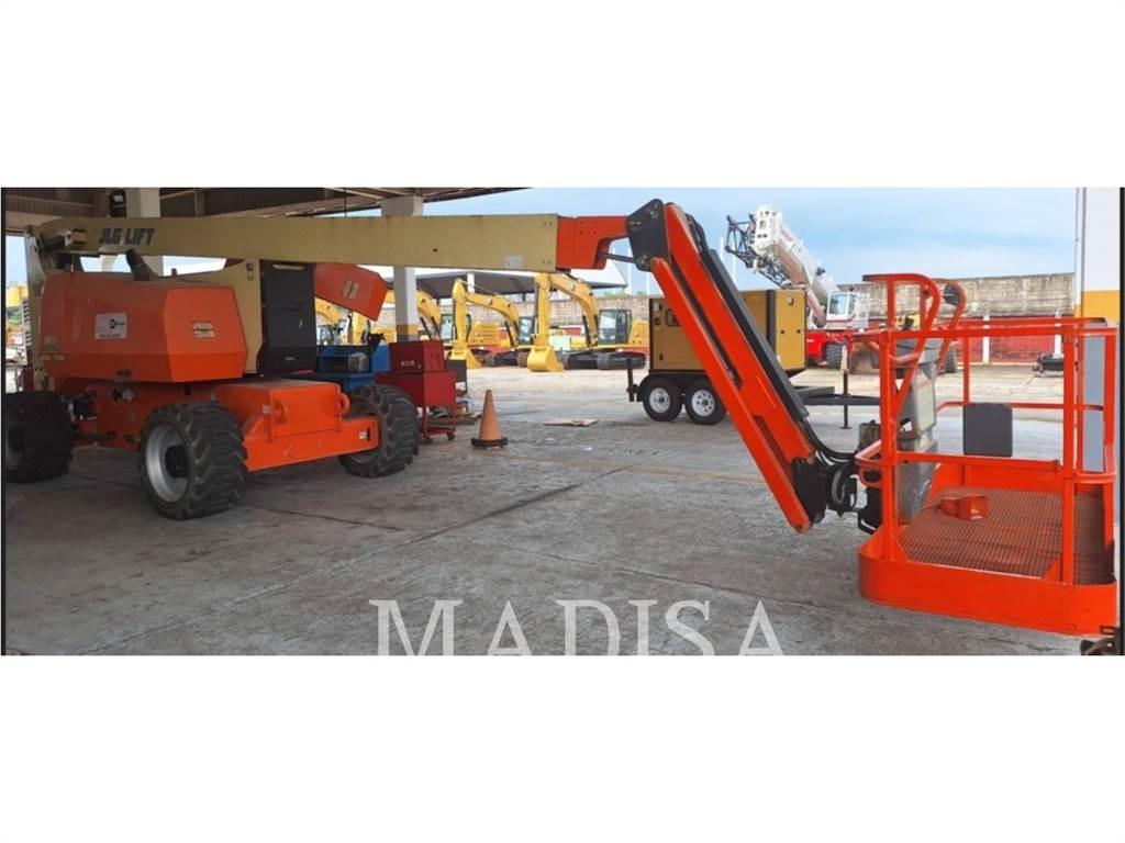JLG 800 AJ Bomliftar