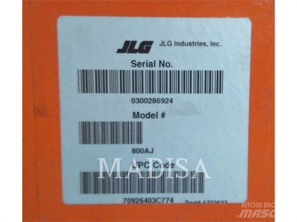 JLG 800 AJ Bomliftar