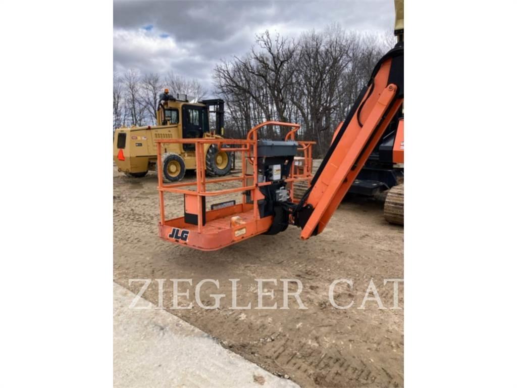 JLG 800AJ Bomliftar