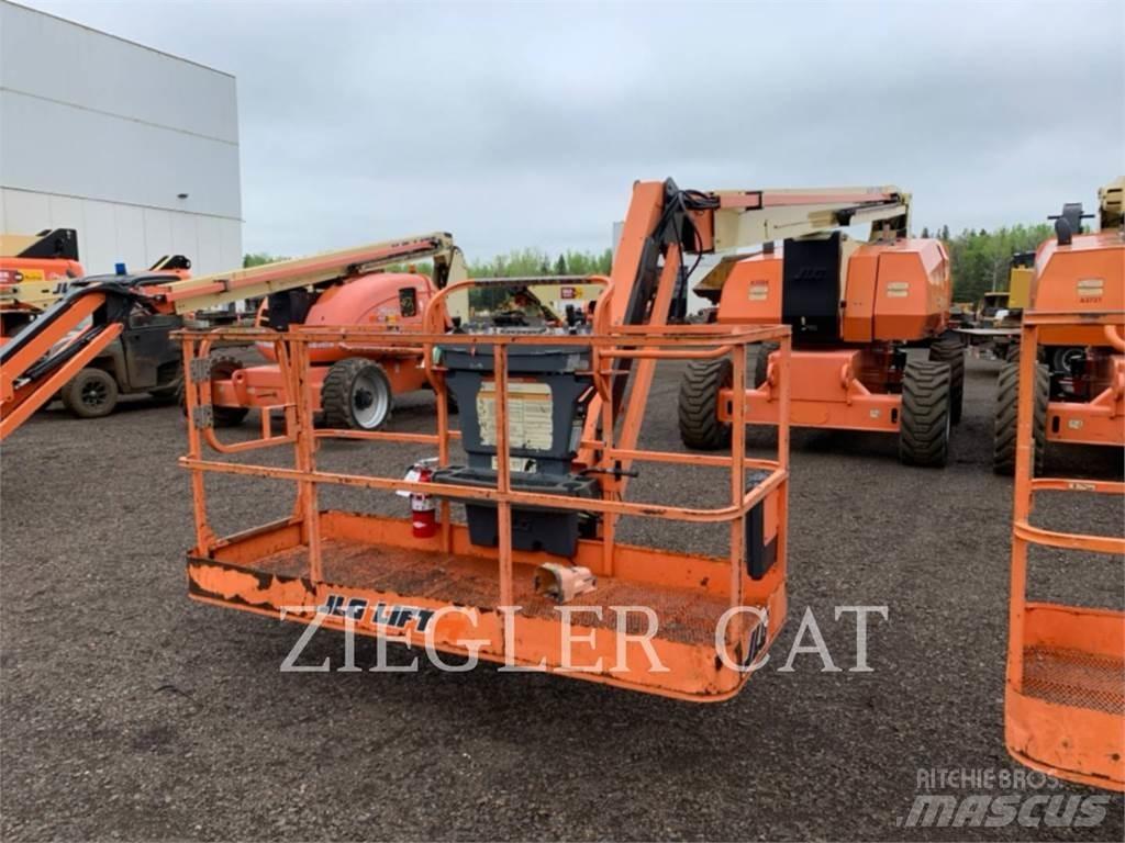 JLG 800AJ Bomliftar