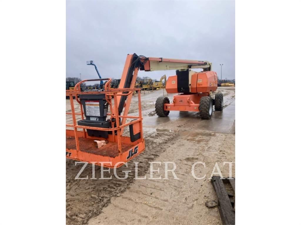 JLG 800AJ Bomliftar