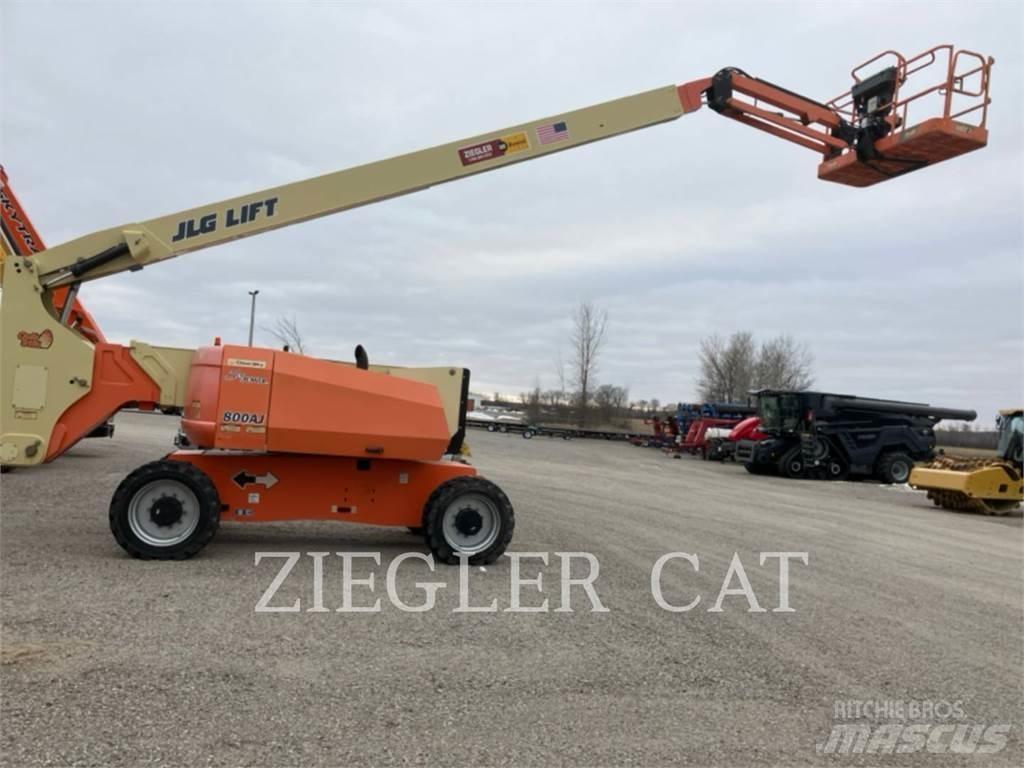 JLG 800AJ Bomliftar