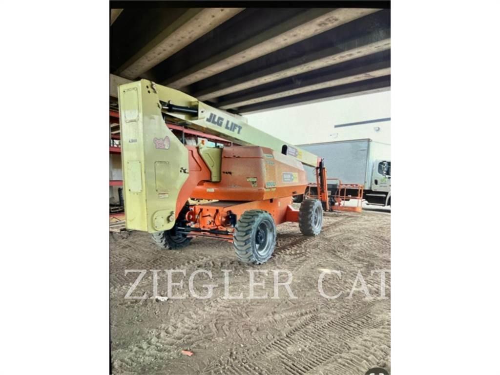 JLG 800AJ Bomliftar