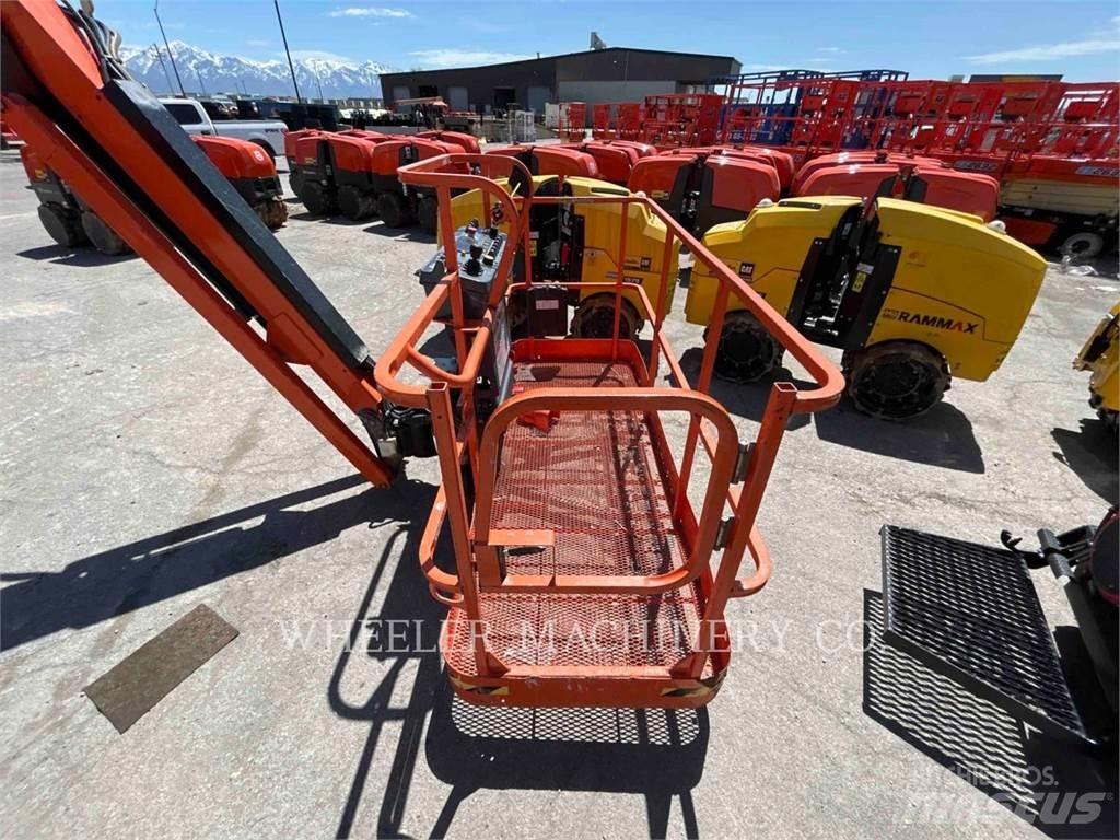 JLG 860SJ SP Bomliftar