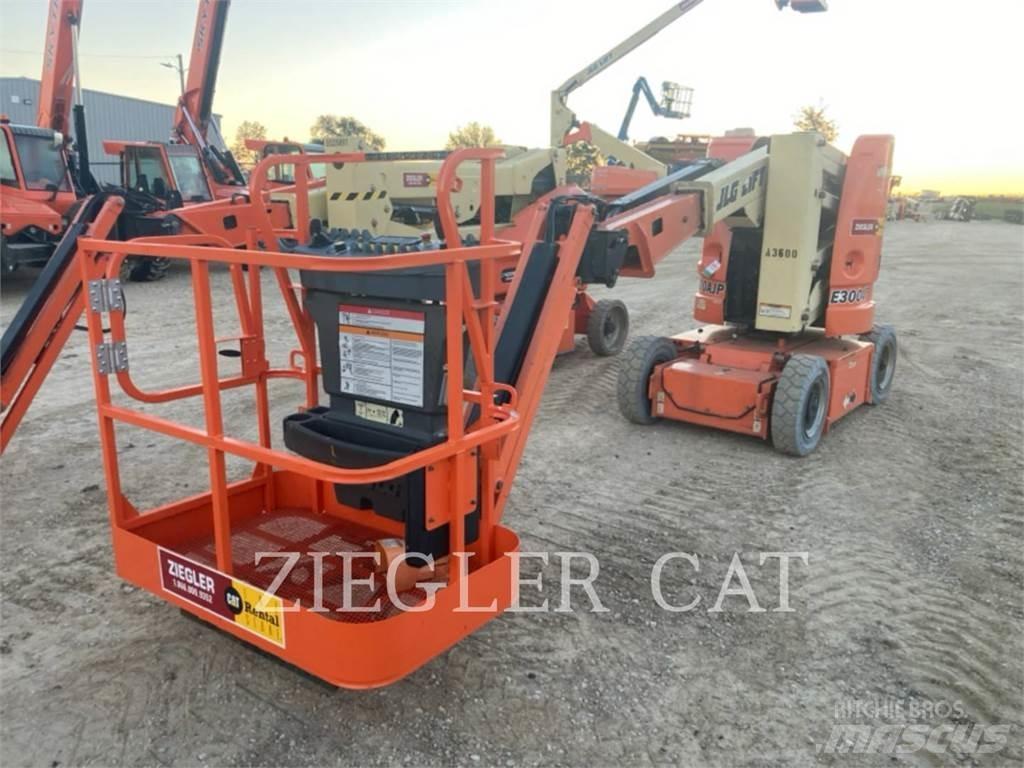 JLG E300AJP Bomliftar