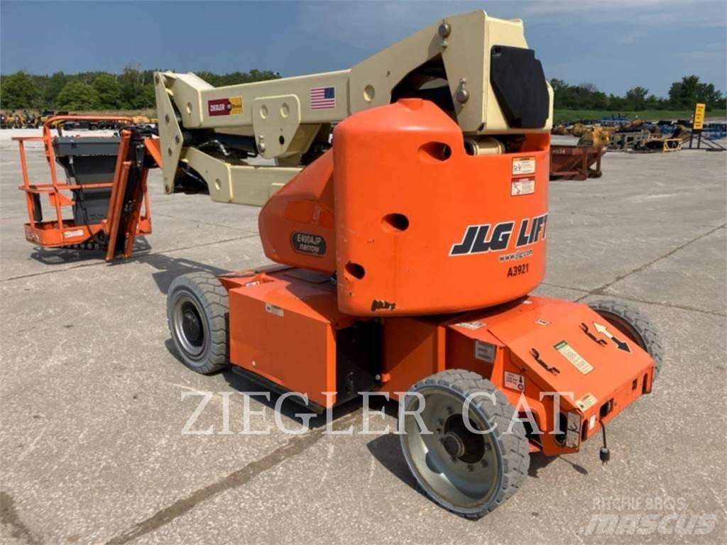 JLG E400AJPN Bomliftar