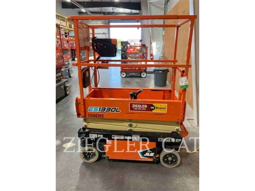 JLG ES1330L Saxliftar
