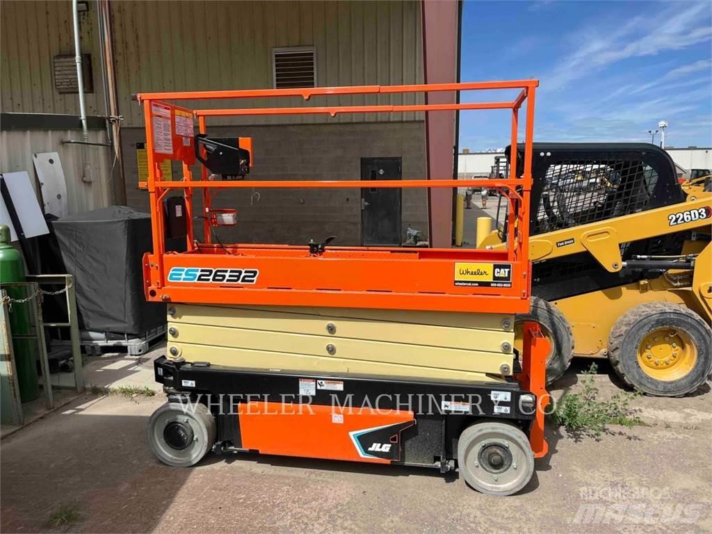 JLG ES2632 Saxliftar