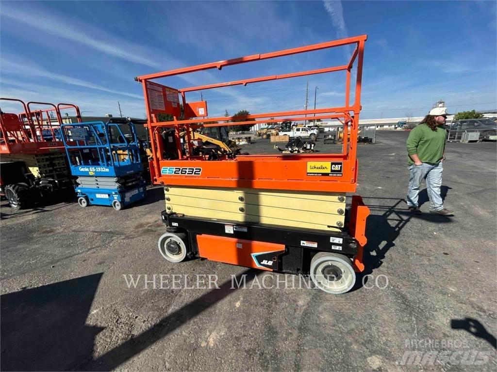 JLG ES2632 Saxliftar