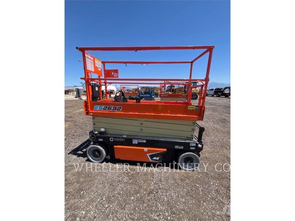 JLG ES2632 Saxliftar
