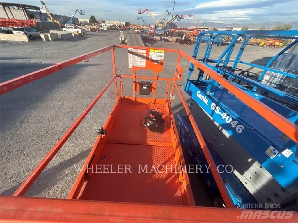 JLG ES2646 Saxliftar