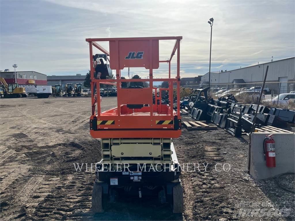 JLG ES2646 Saxliftar