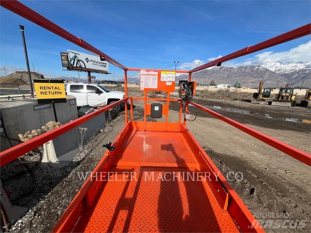 JLG ES2646 Saxliftar