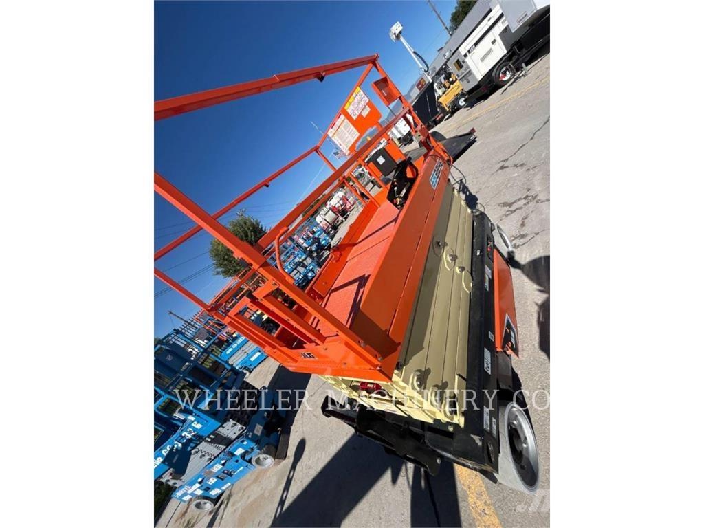 JLG ES3246 Saxliftar