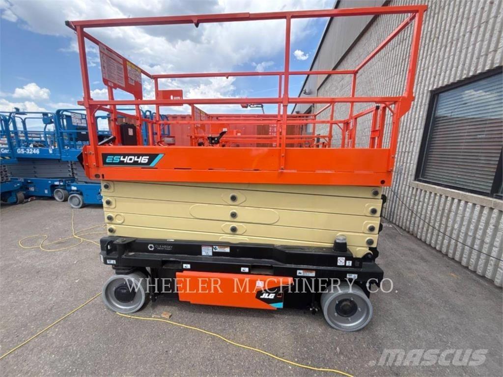 JLG ES4046 Saxliftar