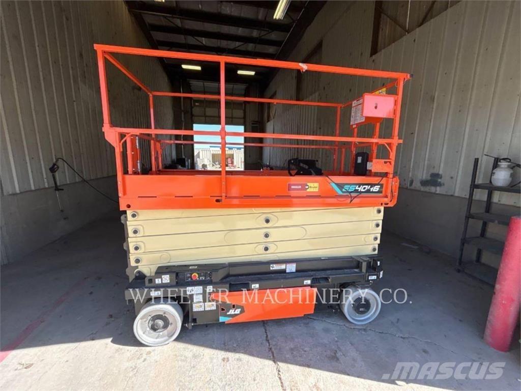 JLG ES4046 Saxliftar