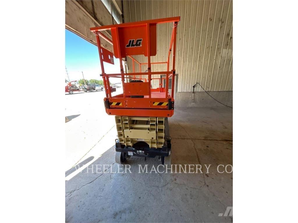 JLG ES4046 Saxliftar