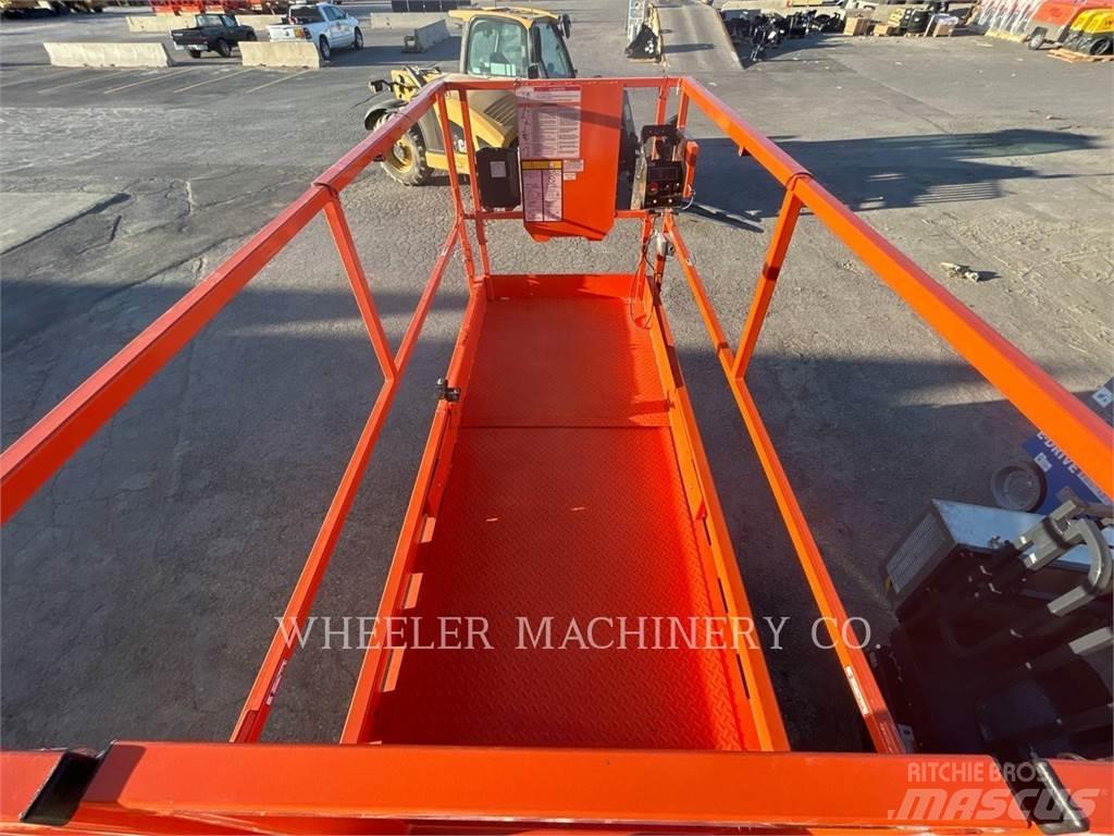 JLG R4045 Saxliftar