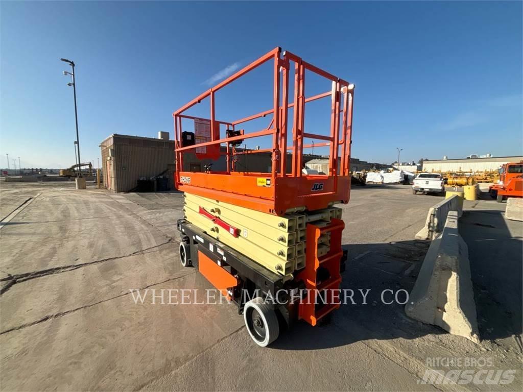 JLG R4045 Saxliftar