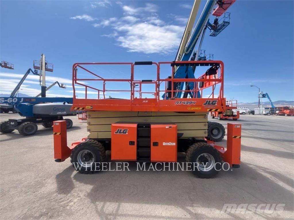 JLG RT4394 Saxliftar