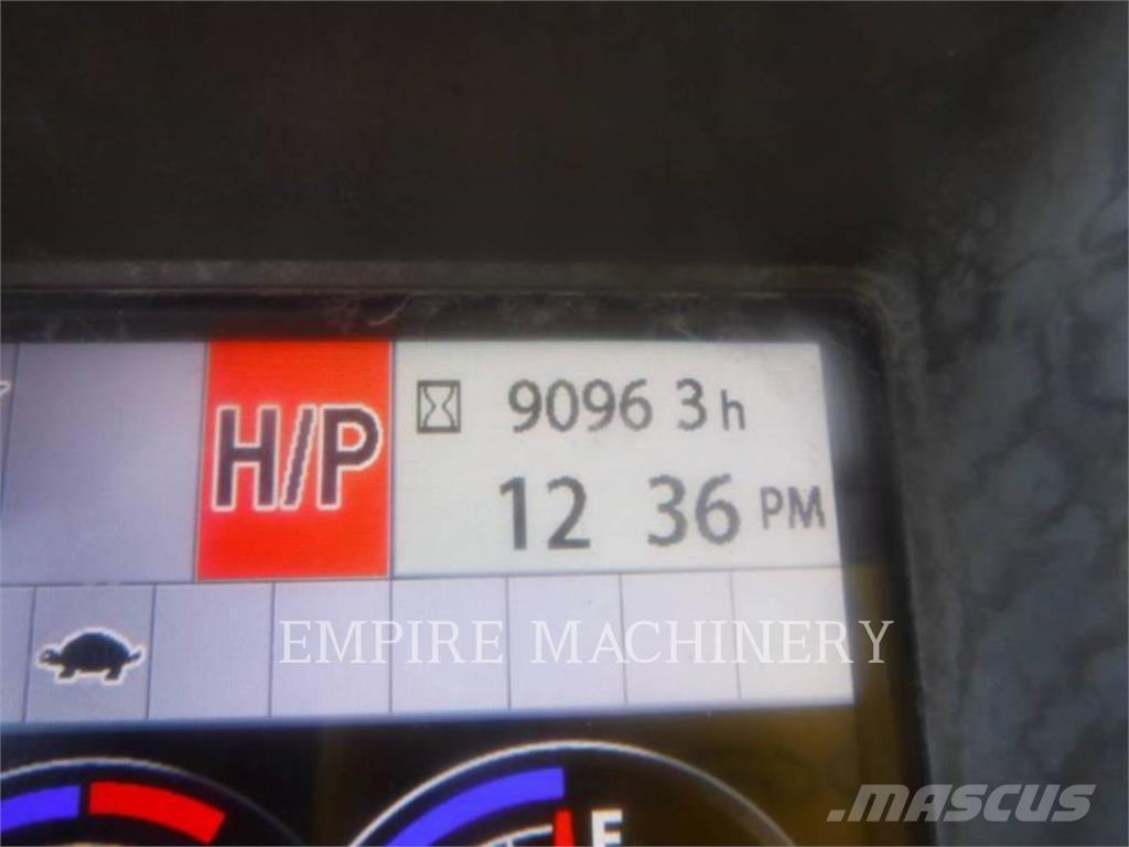 John Deere 135G Bandgrävare