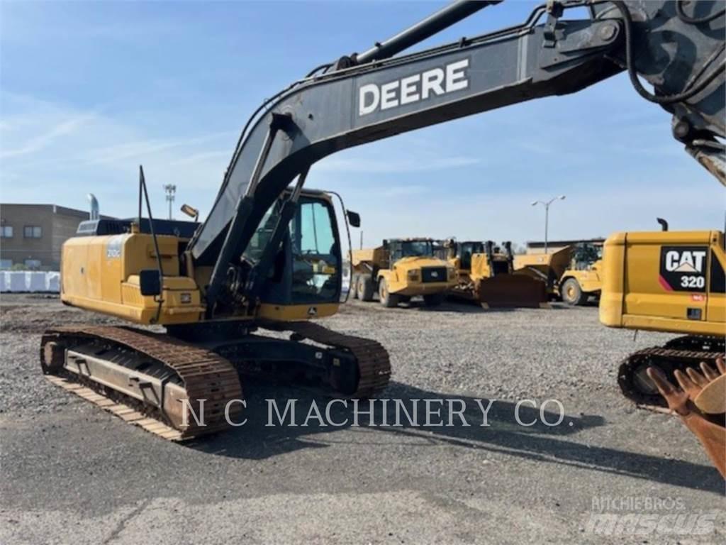 John Deere 210G Bandgrävare