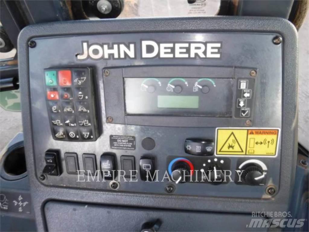 John Deere 410L Grävlastare