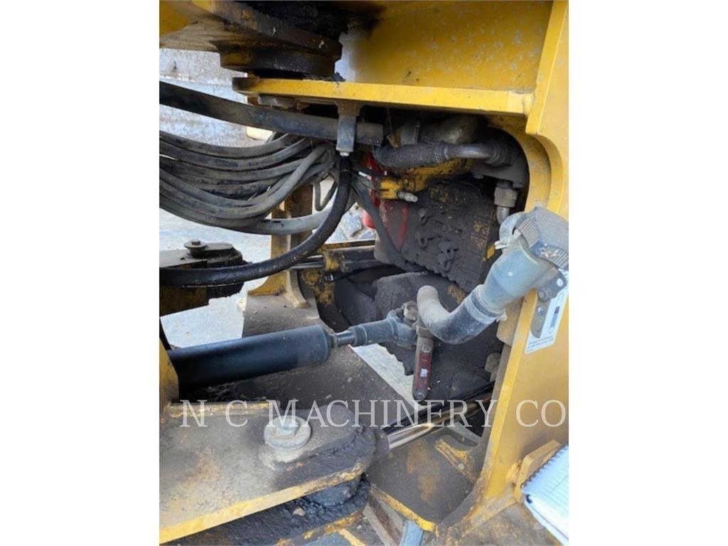 John Deere 544J Hjullastare