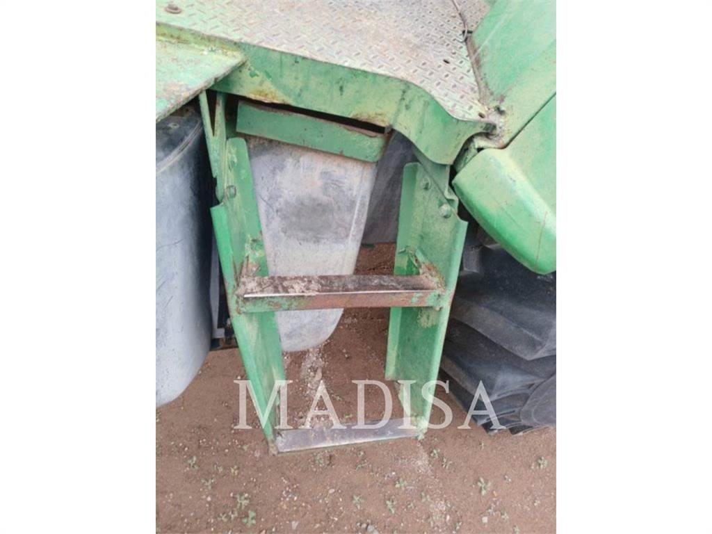 John Deere 6415 Traktorer