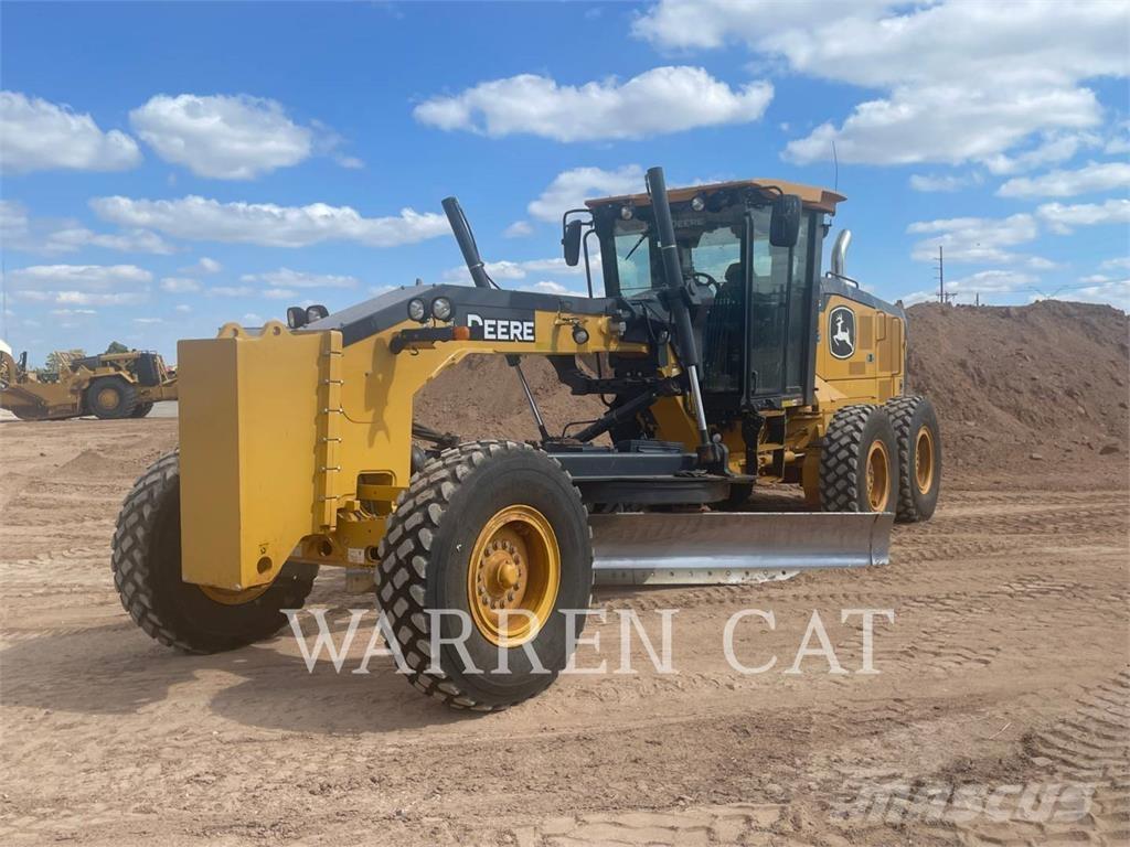 John Deere 670 Väghyvlar