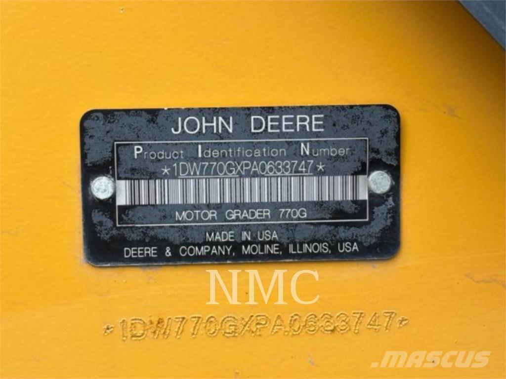 John Deere 770G Väghyvlar