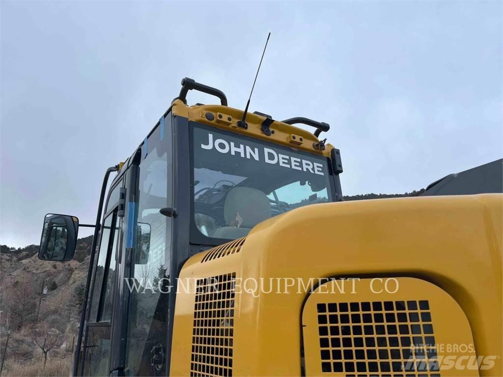 John Deere & CO. 135G Bandgrävare