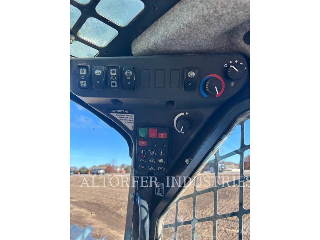 John Deere & CO. 323E Kompaktlastare