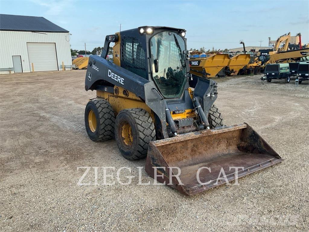 John Deere & CO. 330G Bandlastare