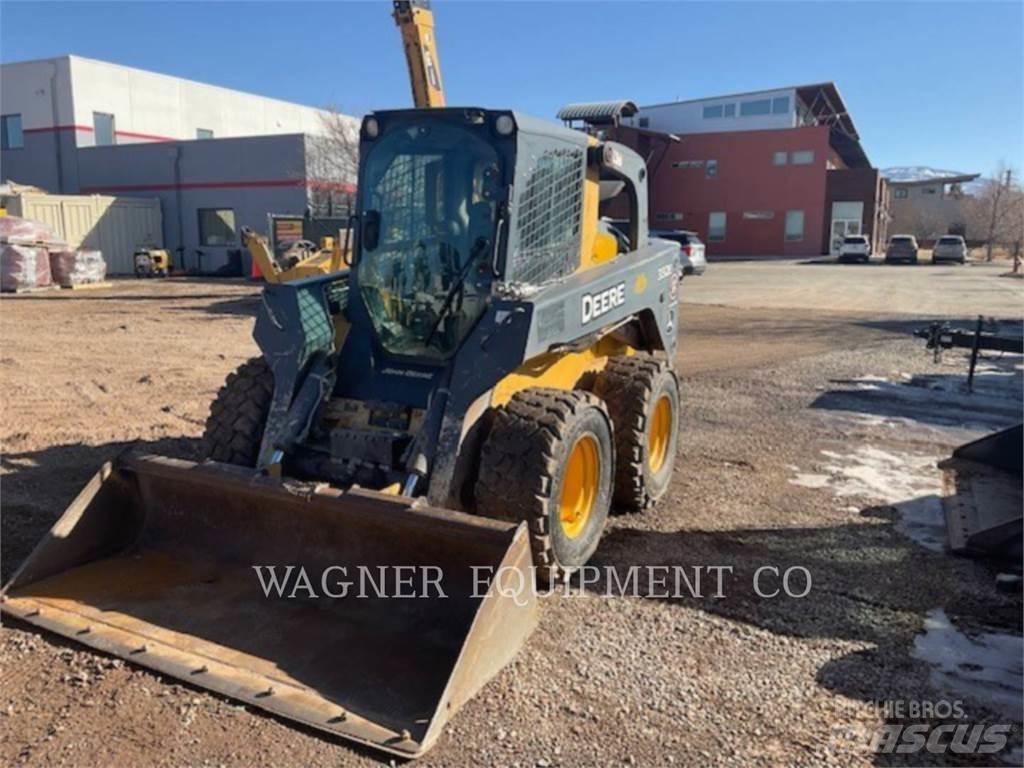 John Deere & CO. 332E Kompaktlastare