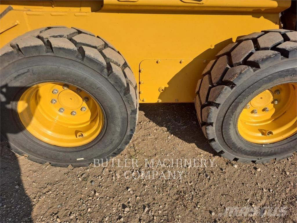 John Deere & CO. 332G Kompaktlastare