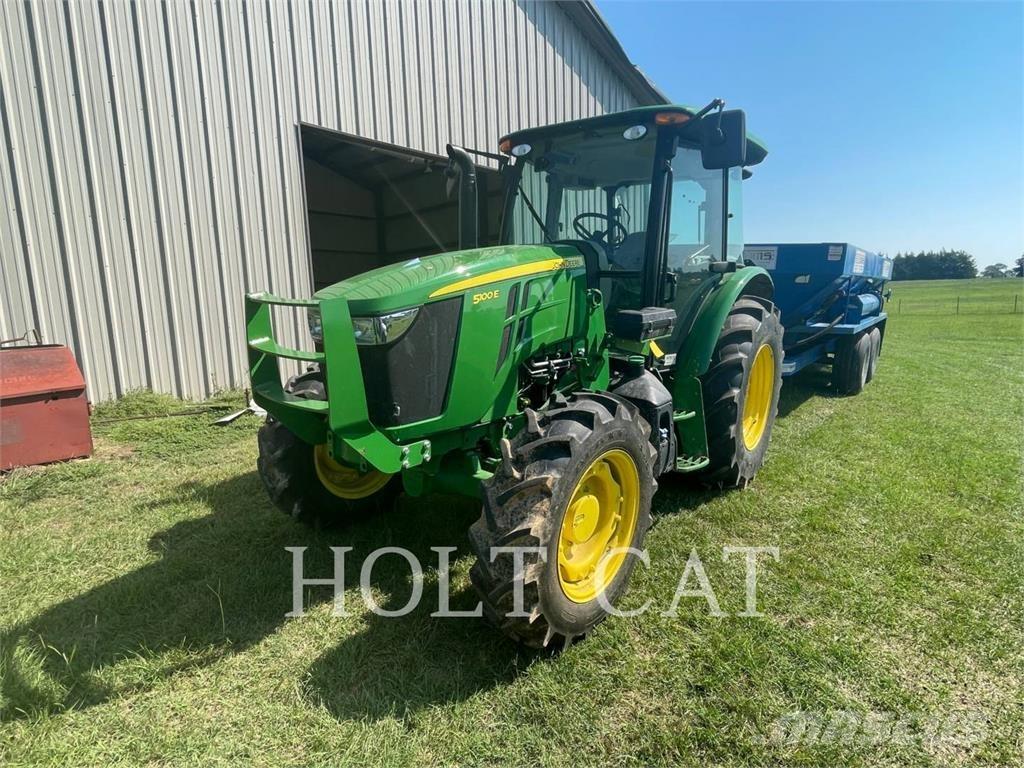 John Deere & CO. 5100E Traktorer