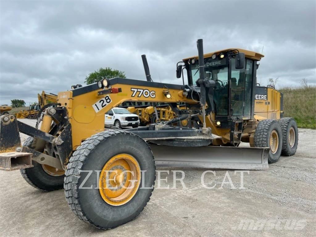 John Deere & CO. 770 G Väghyvlar