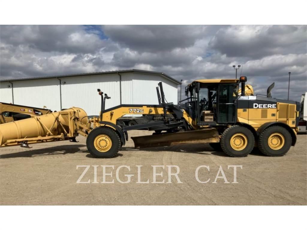 John Deere & CO. 772 G Väghyvlar