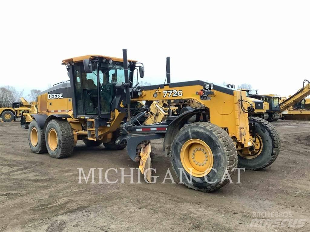 John Deere & CO. 772G Väghyvlar