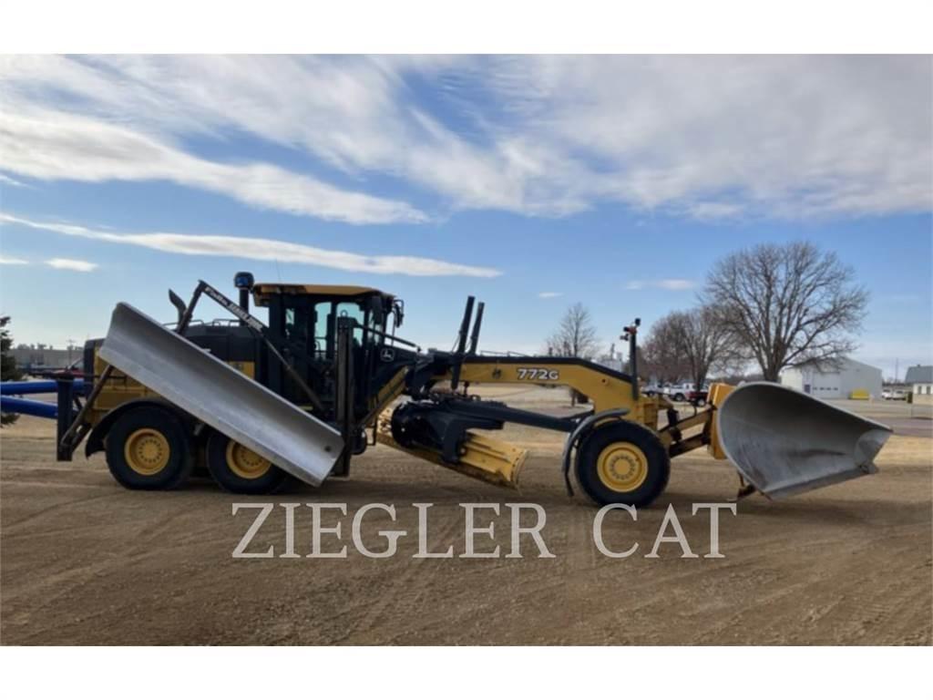 John Deere & CO. 772G Väghyvlar