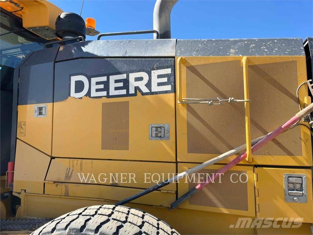 John Deere & CO. 772G AWD Väghyvlar