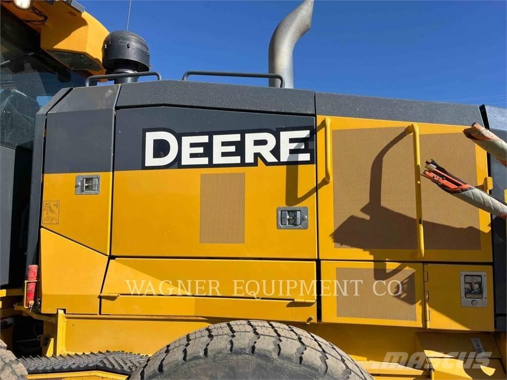 John Deere & CO. 772G AWD Väghyvlar
